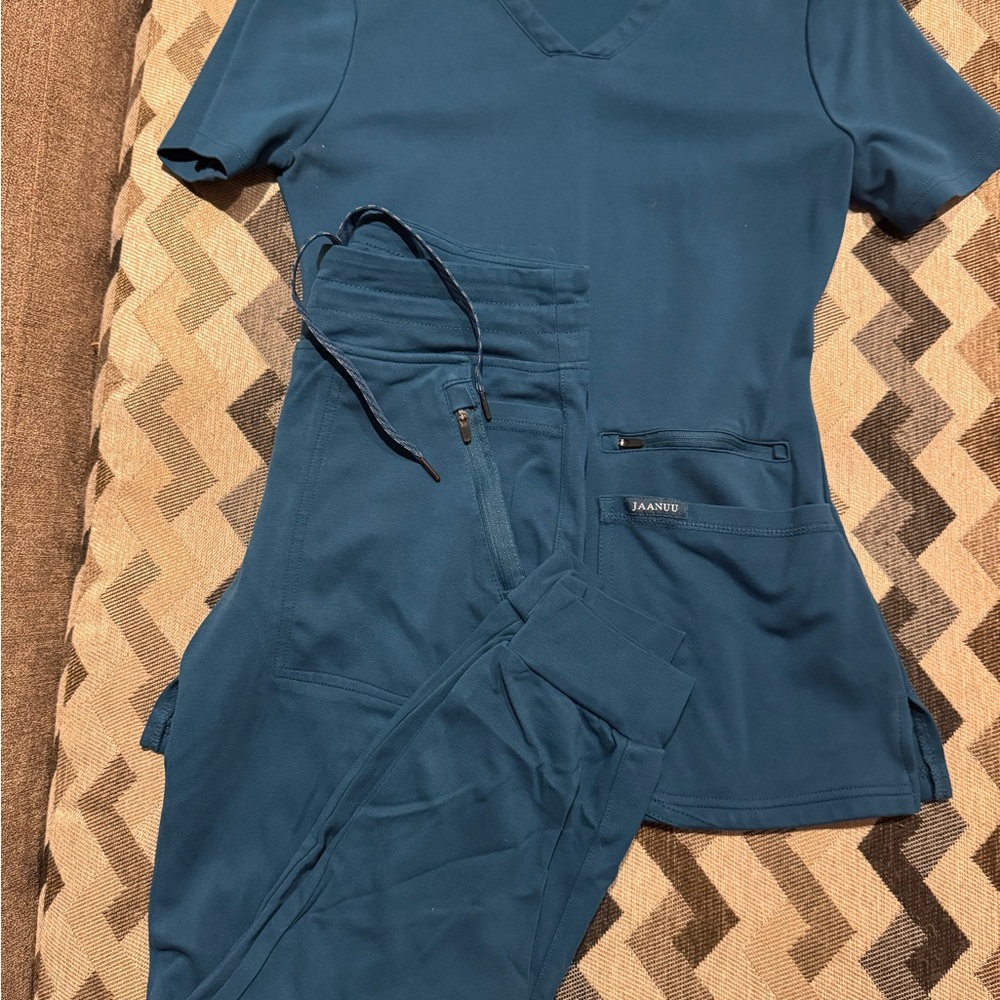 XS/XSP Jaanuu Women's Teal Scrub Set